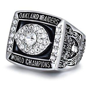 Oakland Raiders NFL Championship Ring... Fast shipping from USA